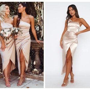 Bridesmaids Dress Color Champagne / Wedding Dress